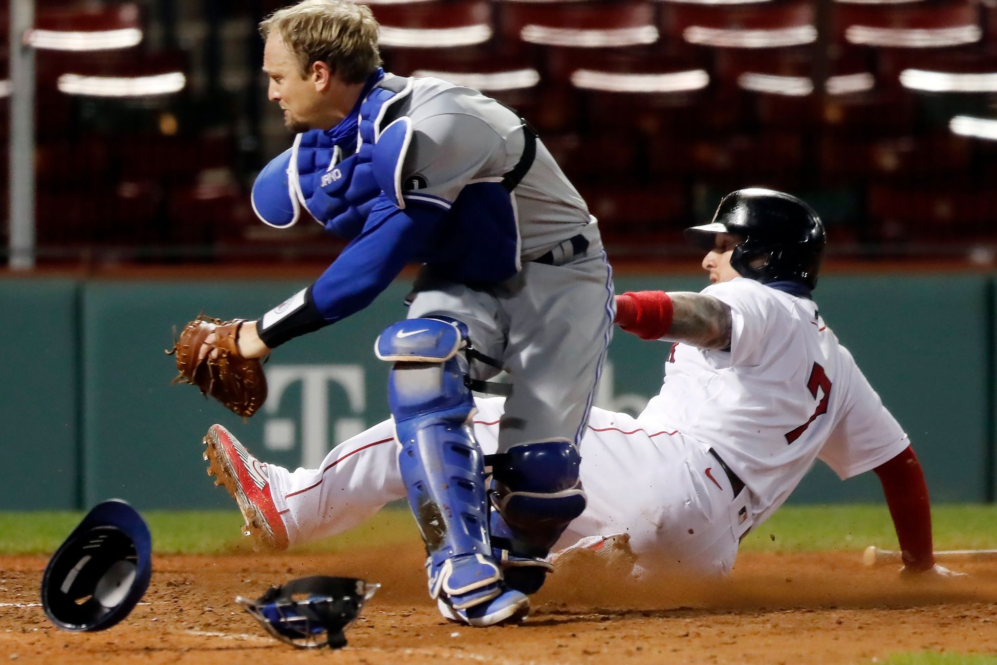 Red Sox Bullpen Fails To Hold Off Blue Jays In Ninth, Toronto Walks Off  With Win Tuesday