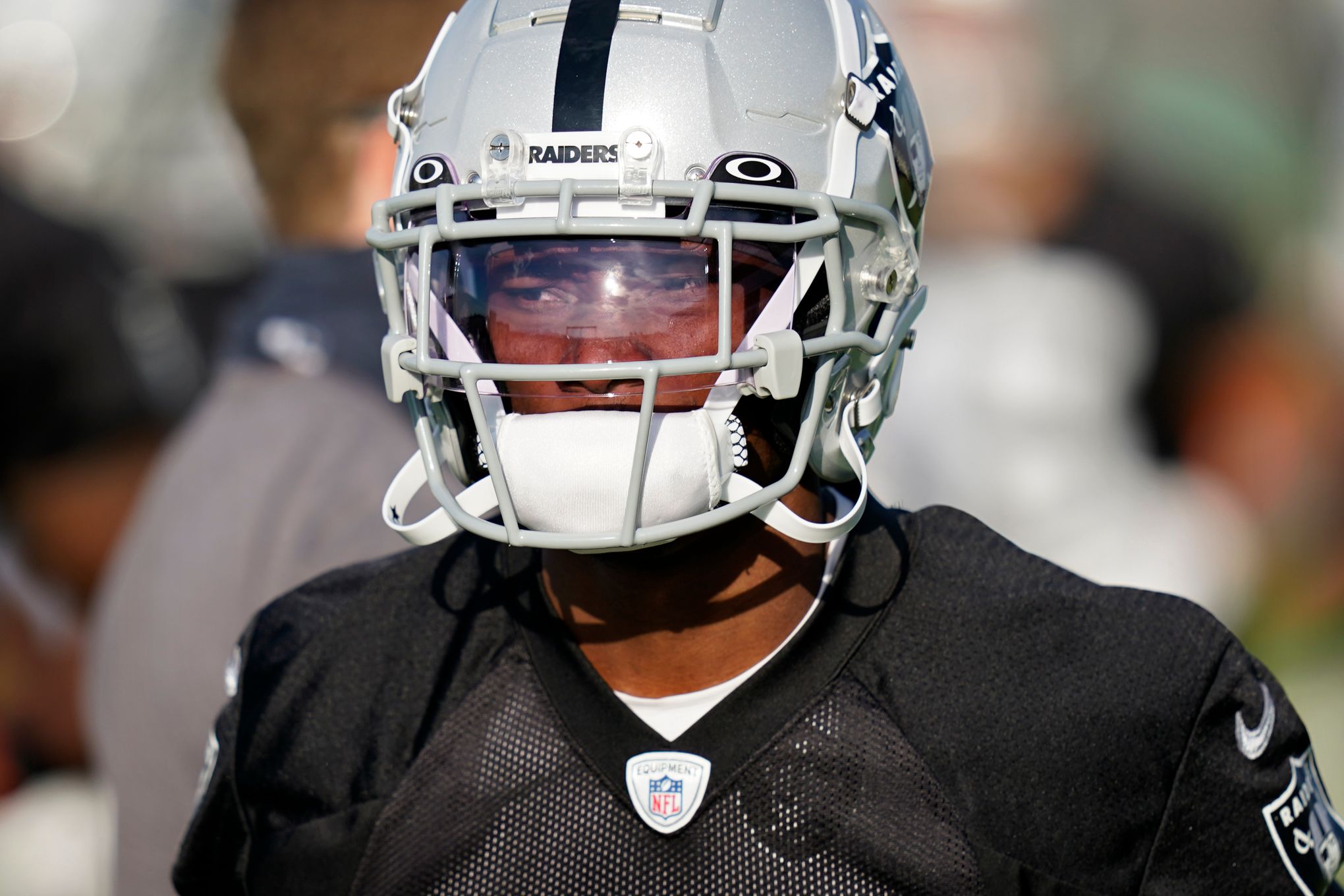 Raiders RB Josh Jacobs third among rookies in jersey sales