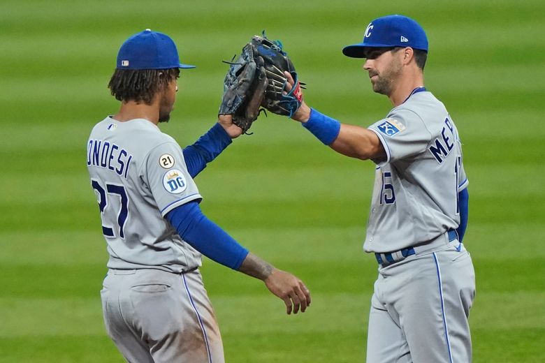 Kansas City Royals defeat Cleveland Indians 3-0 in home opener