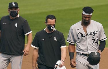 White Sox lose Jimenez, Crochet to injury in Game 3 vs. A's