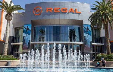 IRVINE, CA – SEPTEMBER 17, 2020: The Regal Irvine Spectrum has reopened with a new high-tech look on September 17, 2020 in Irvine, California. It was closed for months during the pandemic, but during that time the 21 screen theatre has renovated seating, concessions and individual theaters.(Gina Ferazzi / Los Angeles Times) 1788086