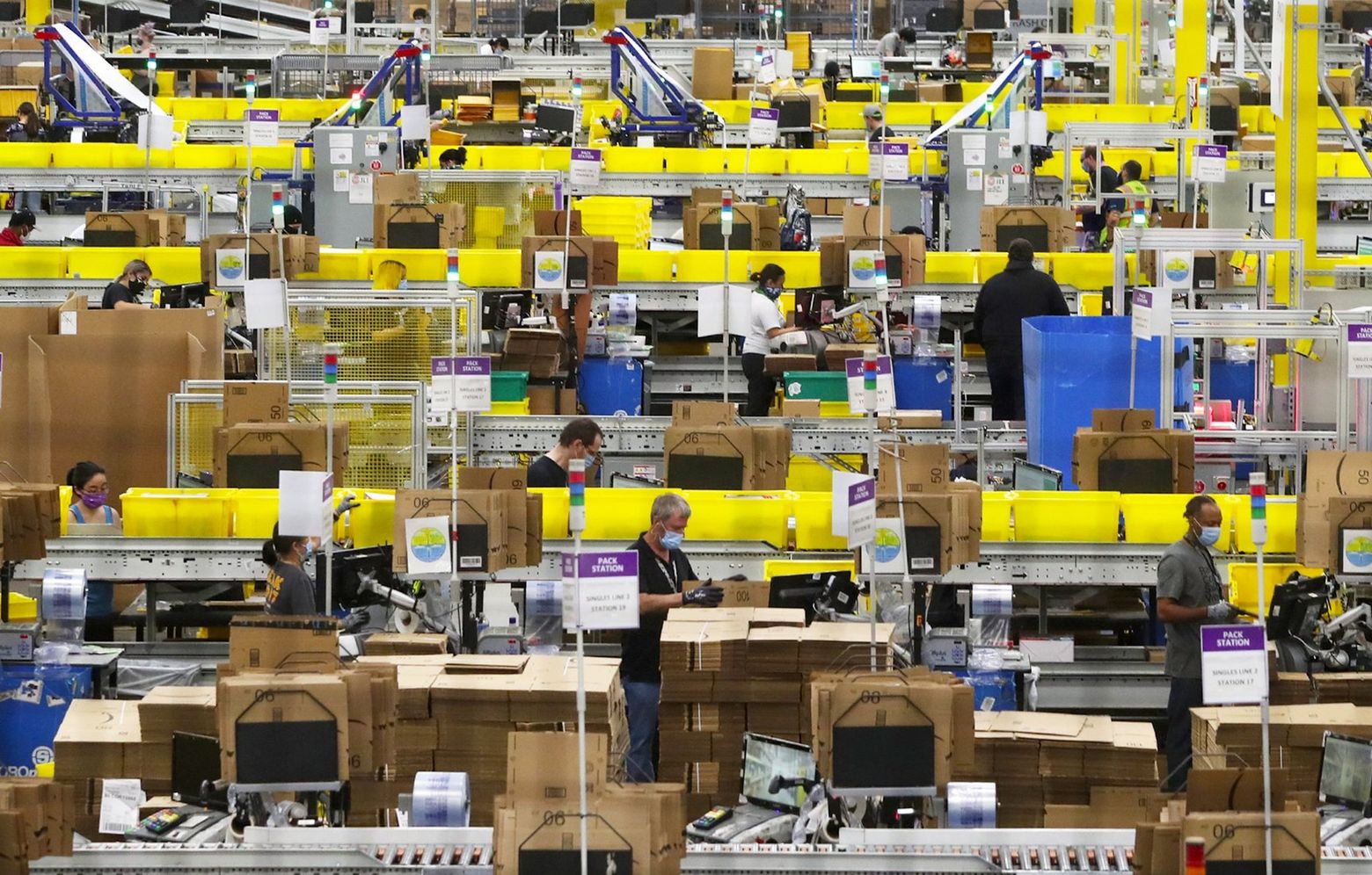 Amazon S Turnover Rate Amid Pandemic Is At Least Double The Average For Retail And Warehousing Industries The Seattle Times Amazon S Turnover Rate Amid Pandemic Is At Least Double The Average For Retail And Warehousing Industries The Seattle Times