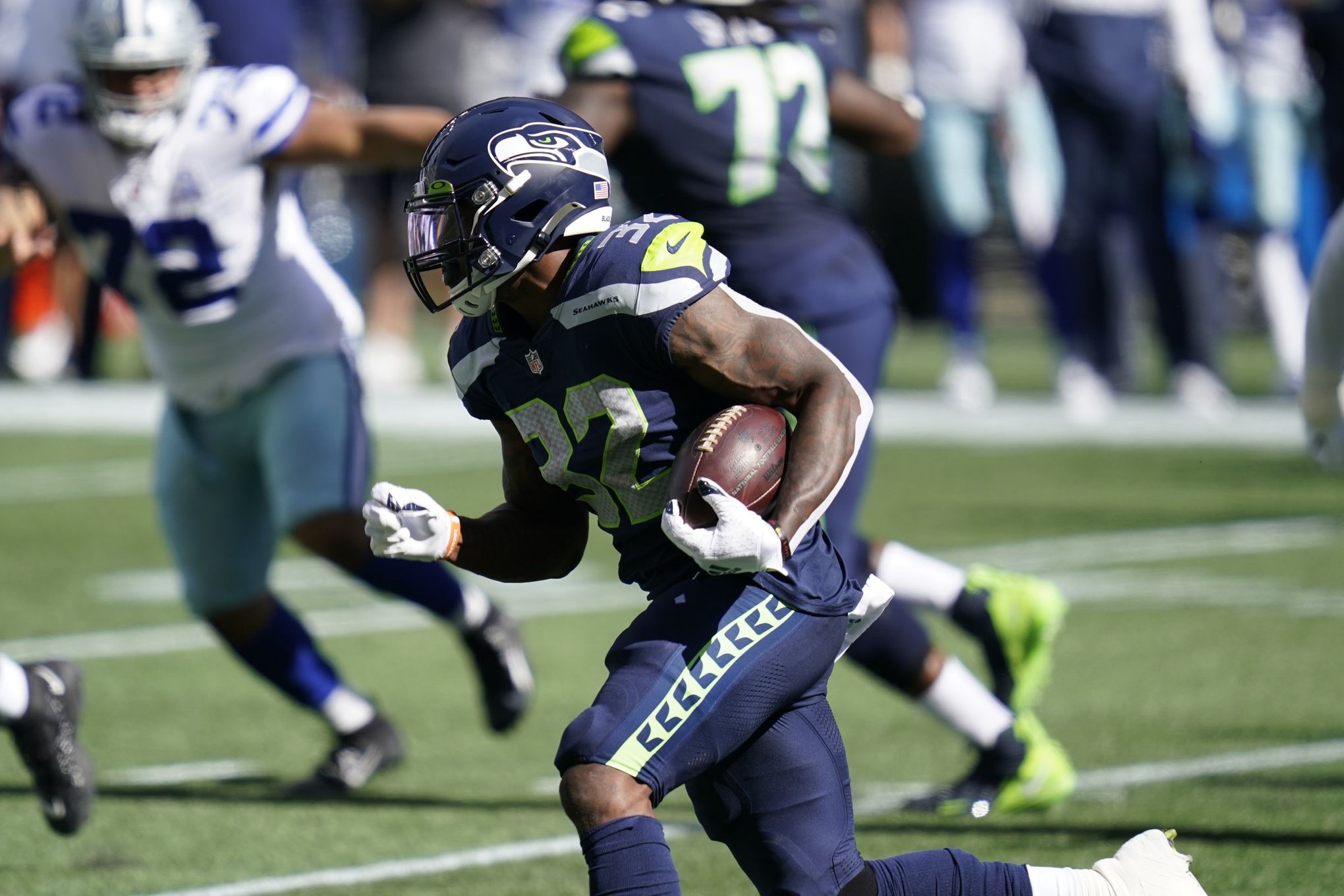 Seahawks RB Chris Carson Proving His Toughness In Fourth Season