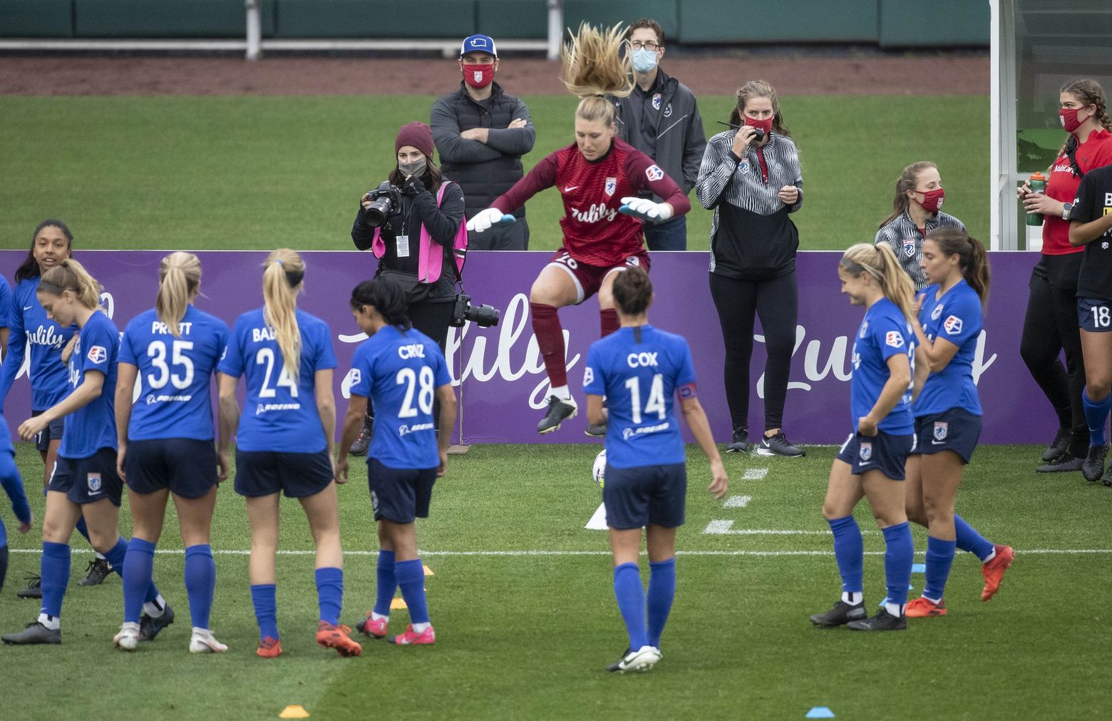 OL Reign close out season with first victory, blanking Royals The