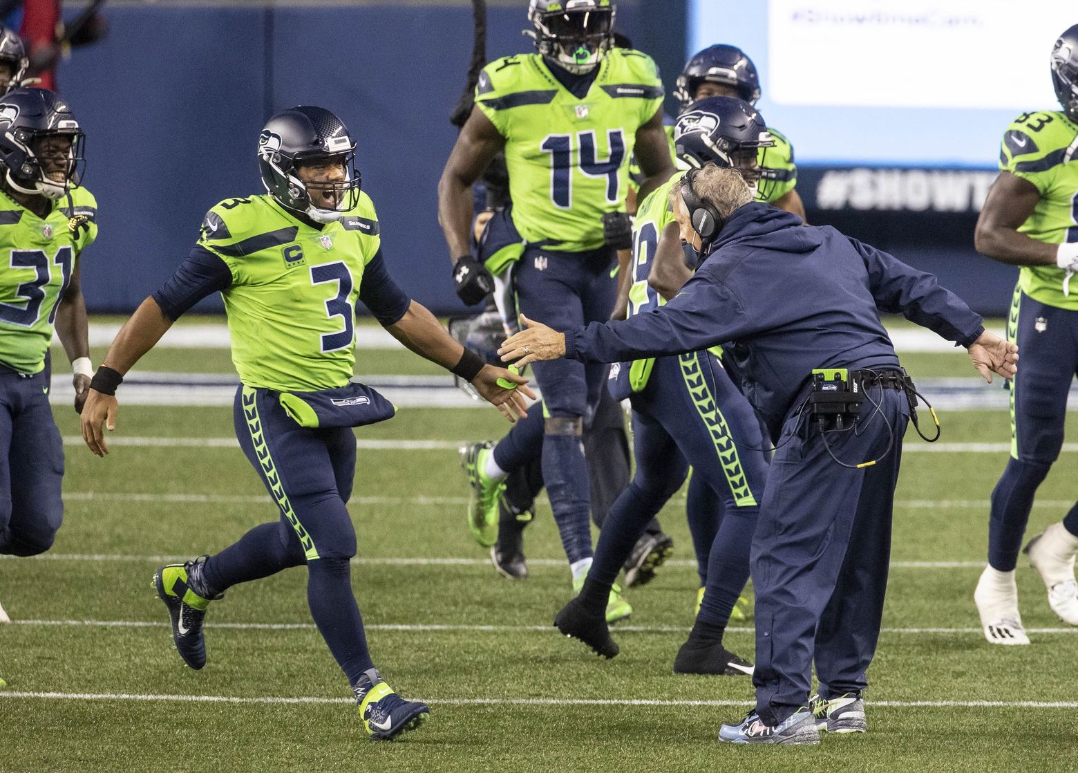 What national media are saying about the 5-3 Seahawks after Week 8 win