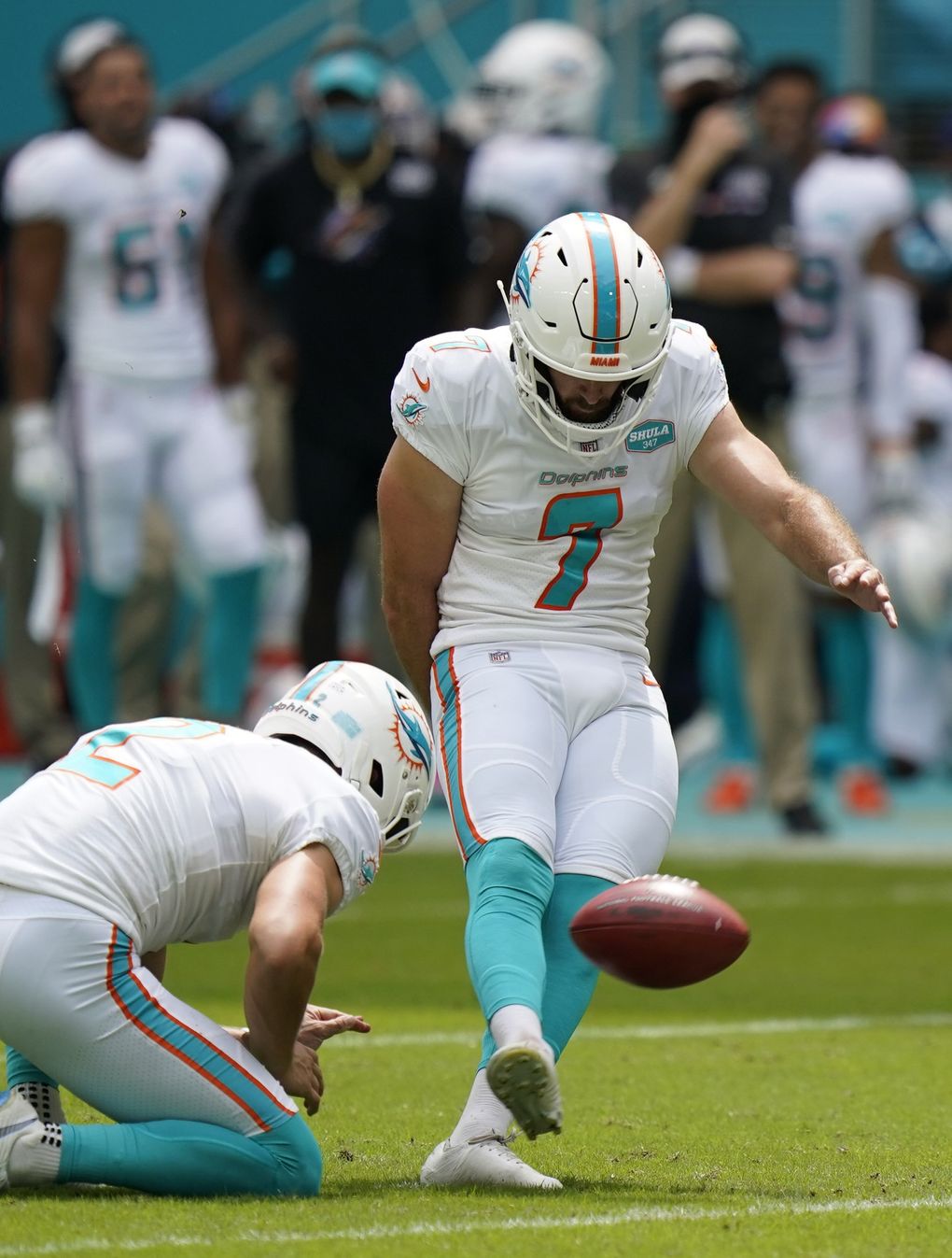Until the final minutes, the Seahawks held the Dolphins out of the end zone as Miami kicker Jason Sanders hit five field goals Sunday in Miami Gardens, Florida. (Wilfredo Lee / The Associated Press)