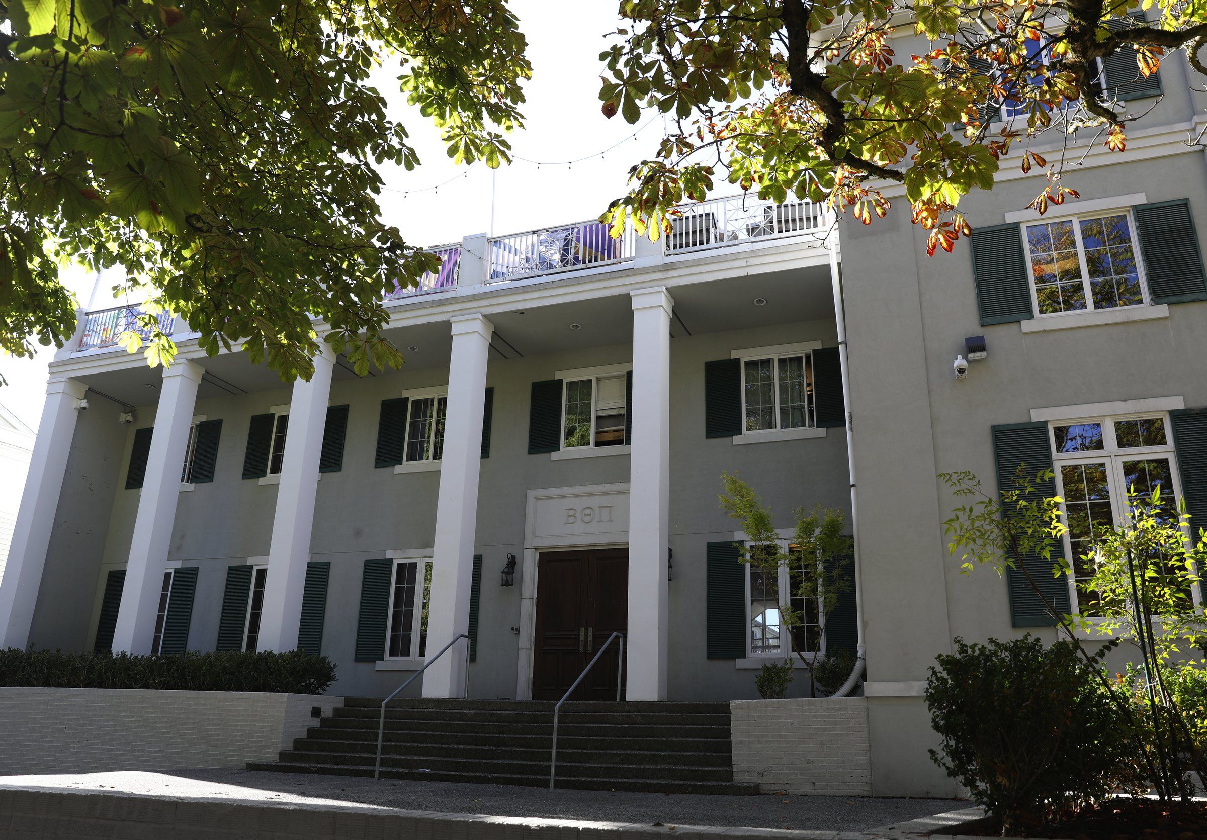 2 UW fraternities punished by Greek system amid COVID 19 outbreak