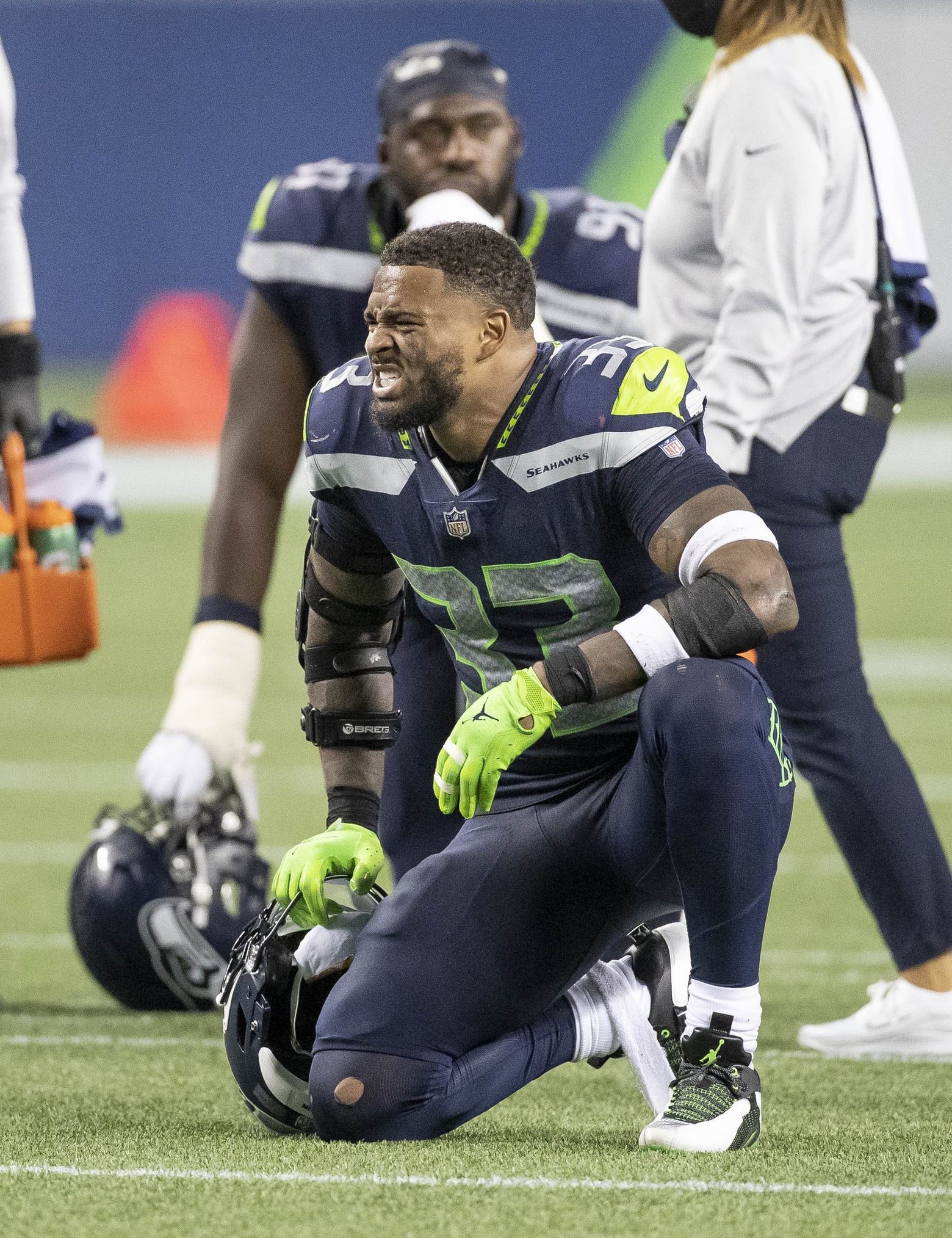 Jordyn Brooks' return gives Pete Carroll plenty of options on defense