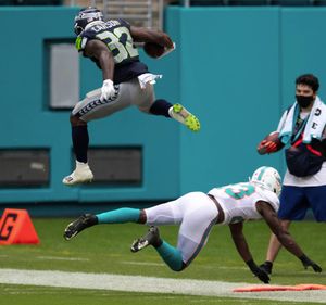 Dolphins Give Up 2nd Quarter Touchdown to Seahawks - The Phinsider