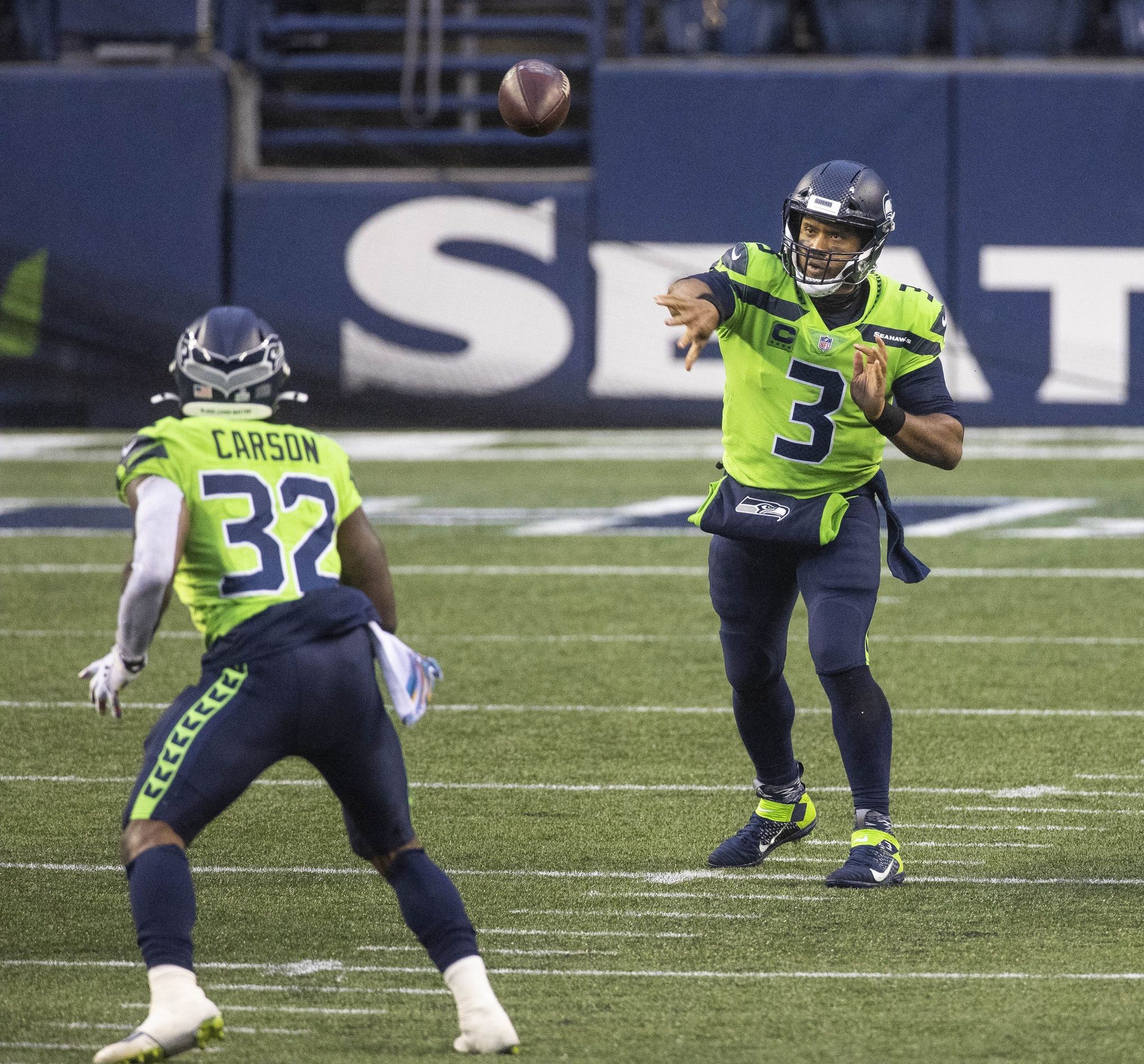 Seahawks continue to validate start, sit atop NFC West