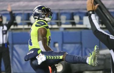 Seahawks start season 5-0 after dramatic 27-26 win over Vikings