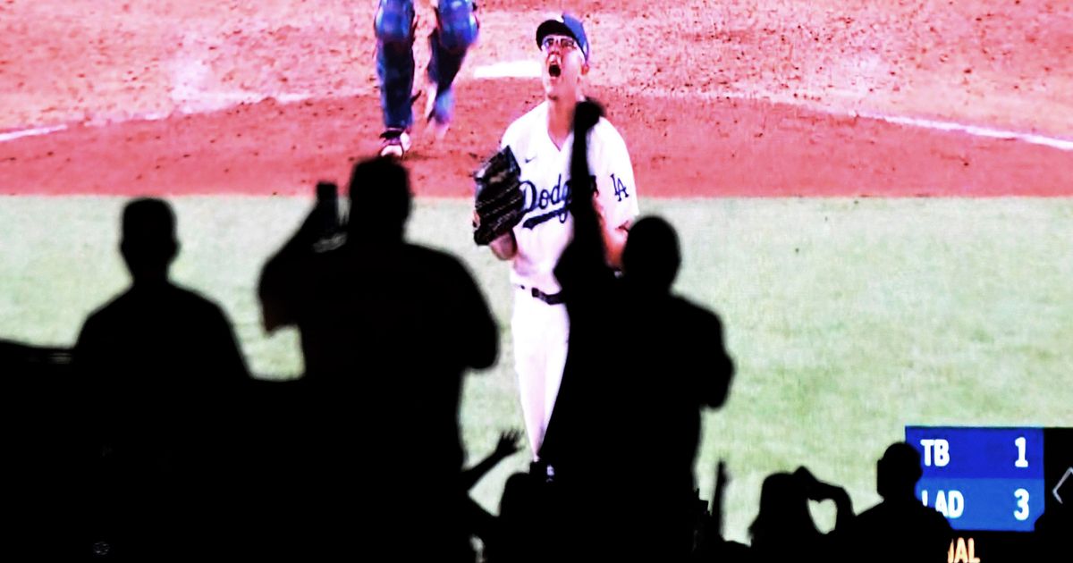 world-series-tv-ratings-average-drops-32-below-previous-low-the