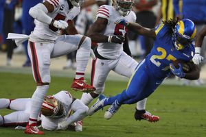 Jimmy Garoppolo Throws 3 TD Passes, 49ers Beat Rams 24-16 – NBC Los Angeles