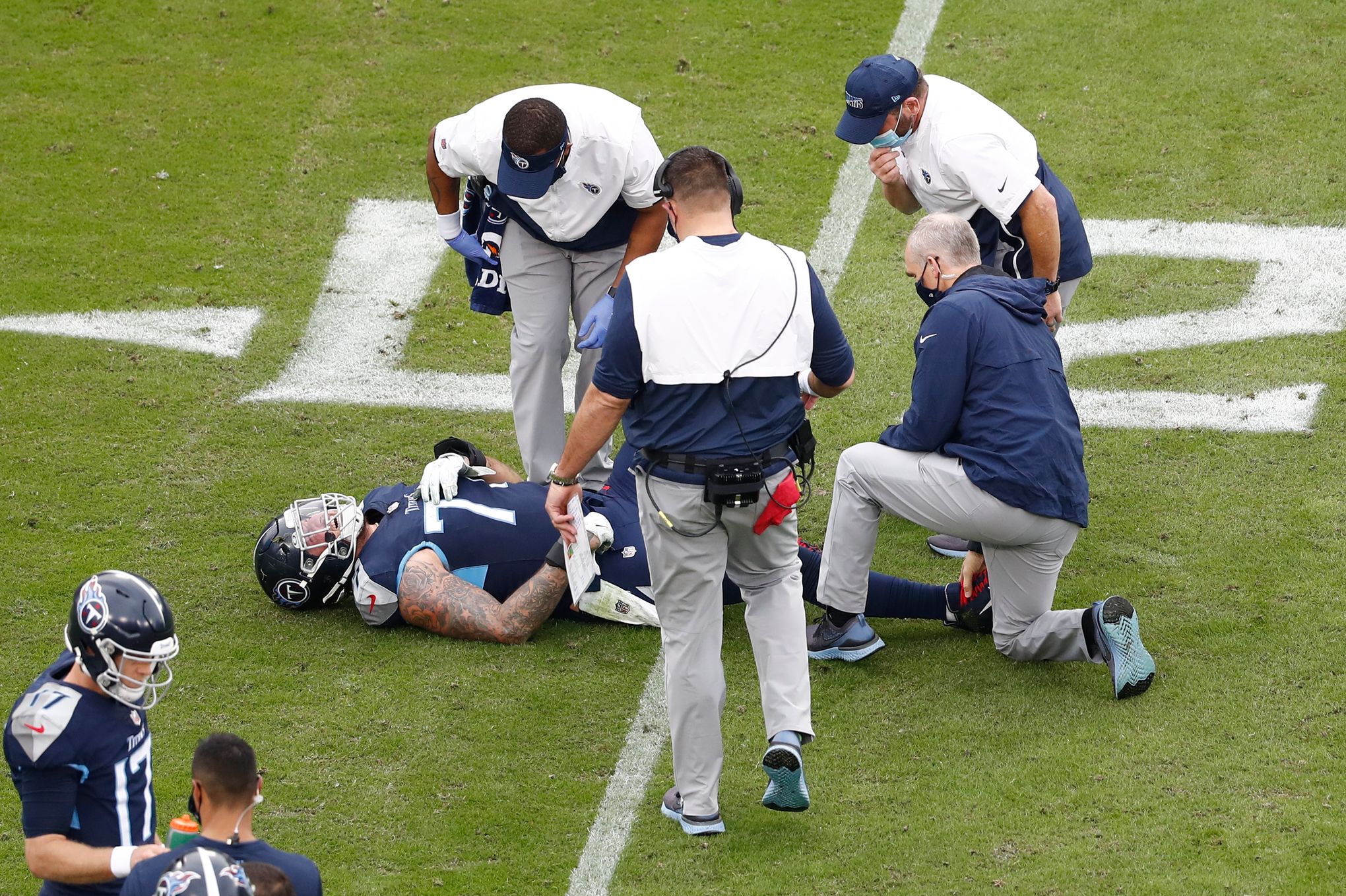 Titans place left tackle Taylor Lewan on injured reserve