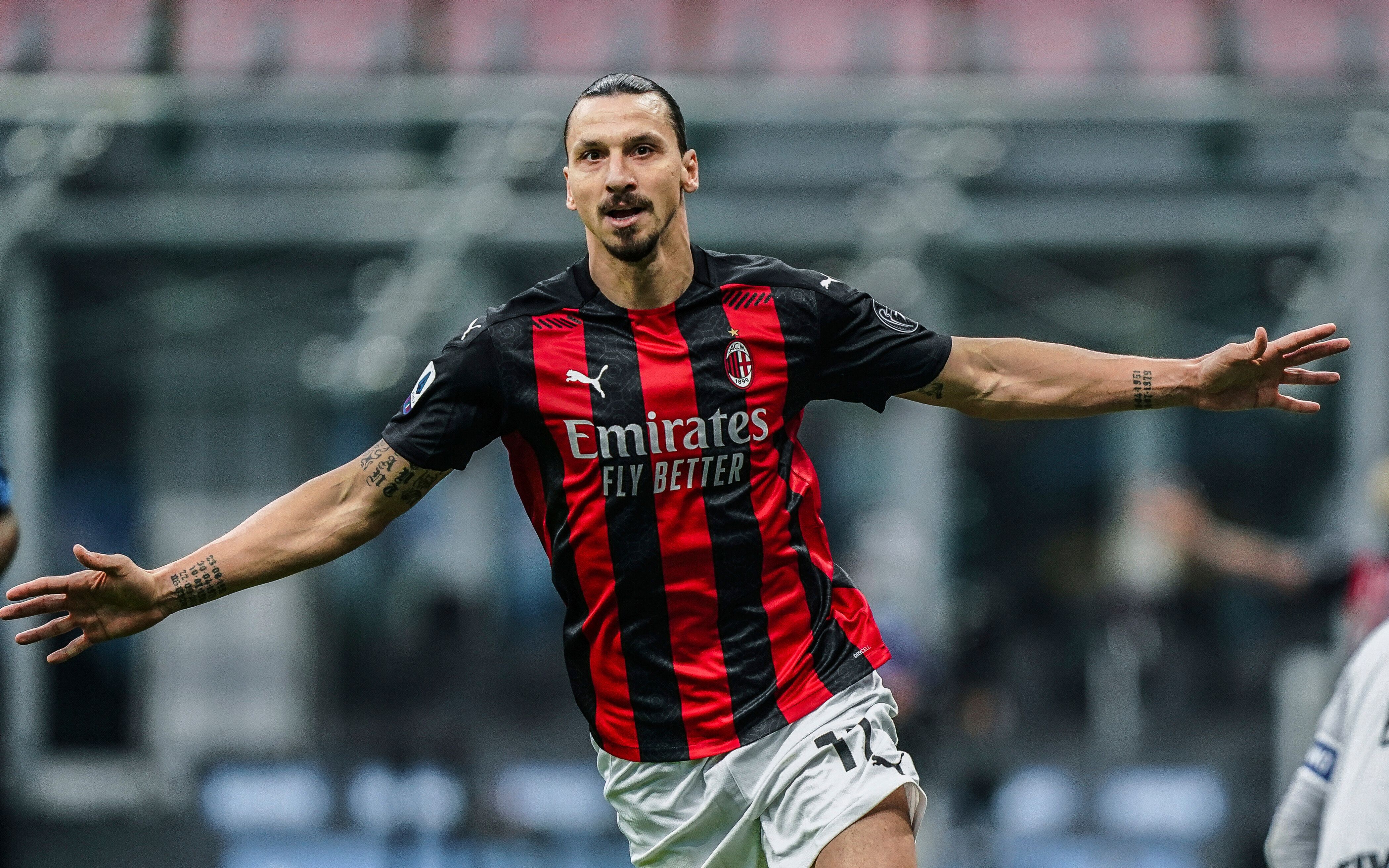 Ibrahimović returns and scores 2 as Milan beats Inter 2-1 | The