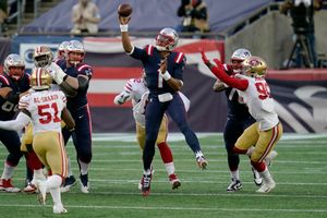 Garoppolo shines in return to NE; Niners crush Patriots 33-6 - The