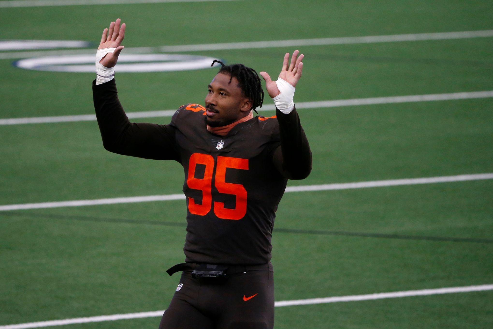 Browns defensive star Myles Garrett chasing greatness, hoping for