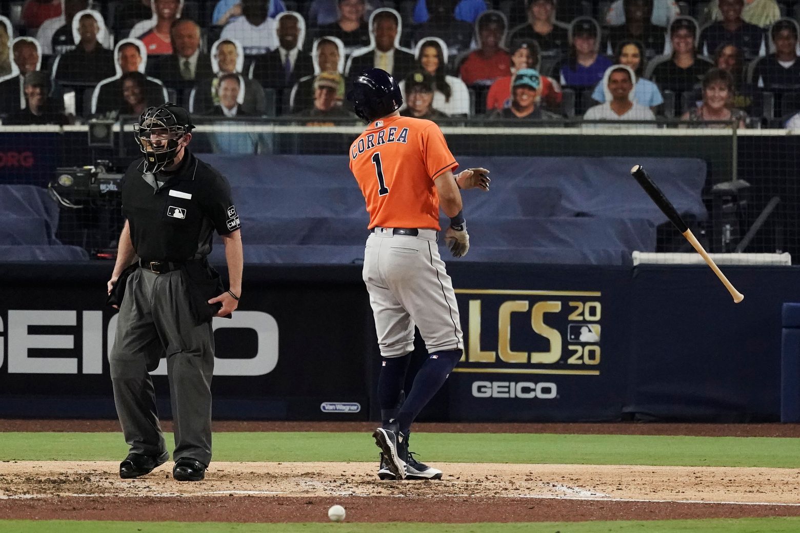 Astros' Carlos Correa finishes worst month of career with a home run