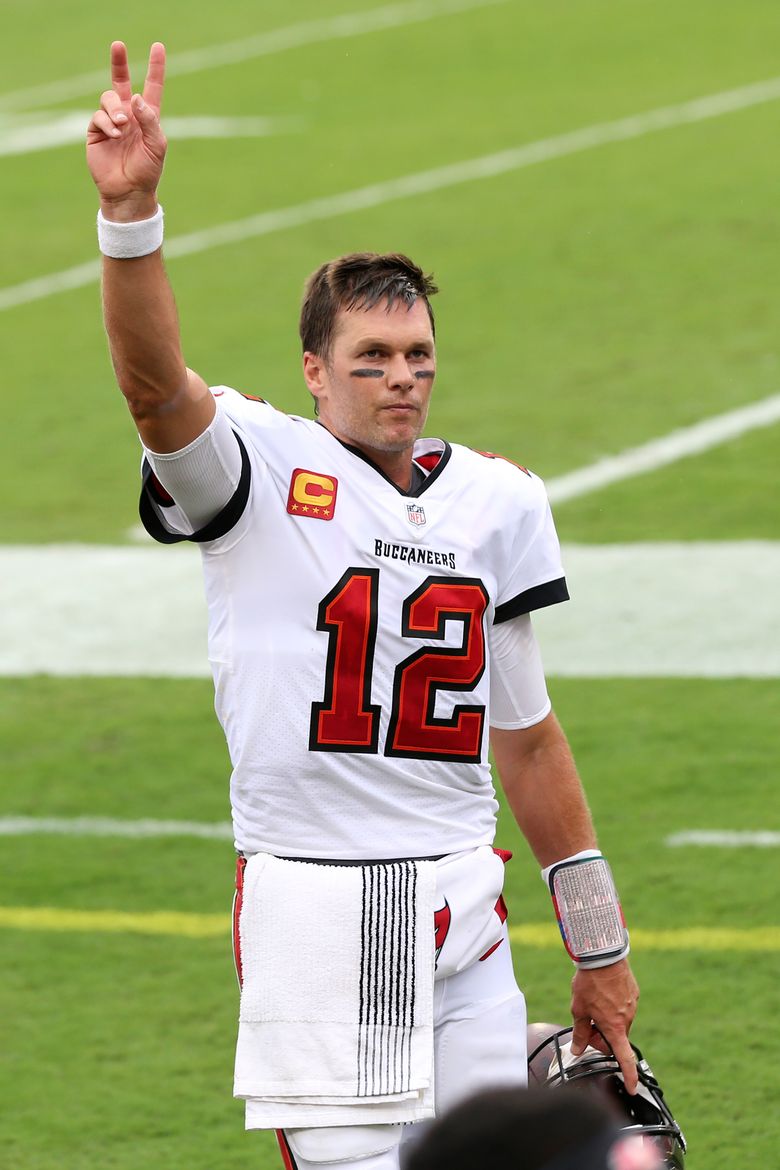 Tom Brady leads Tampa Bay Buccaneers to 38-31 win over LA Chargers