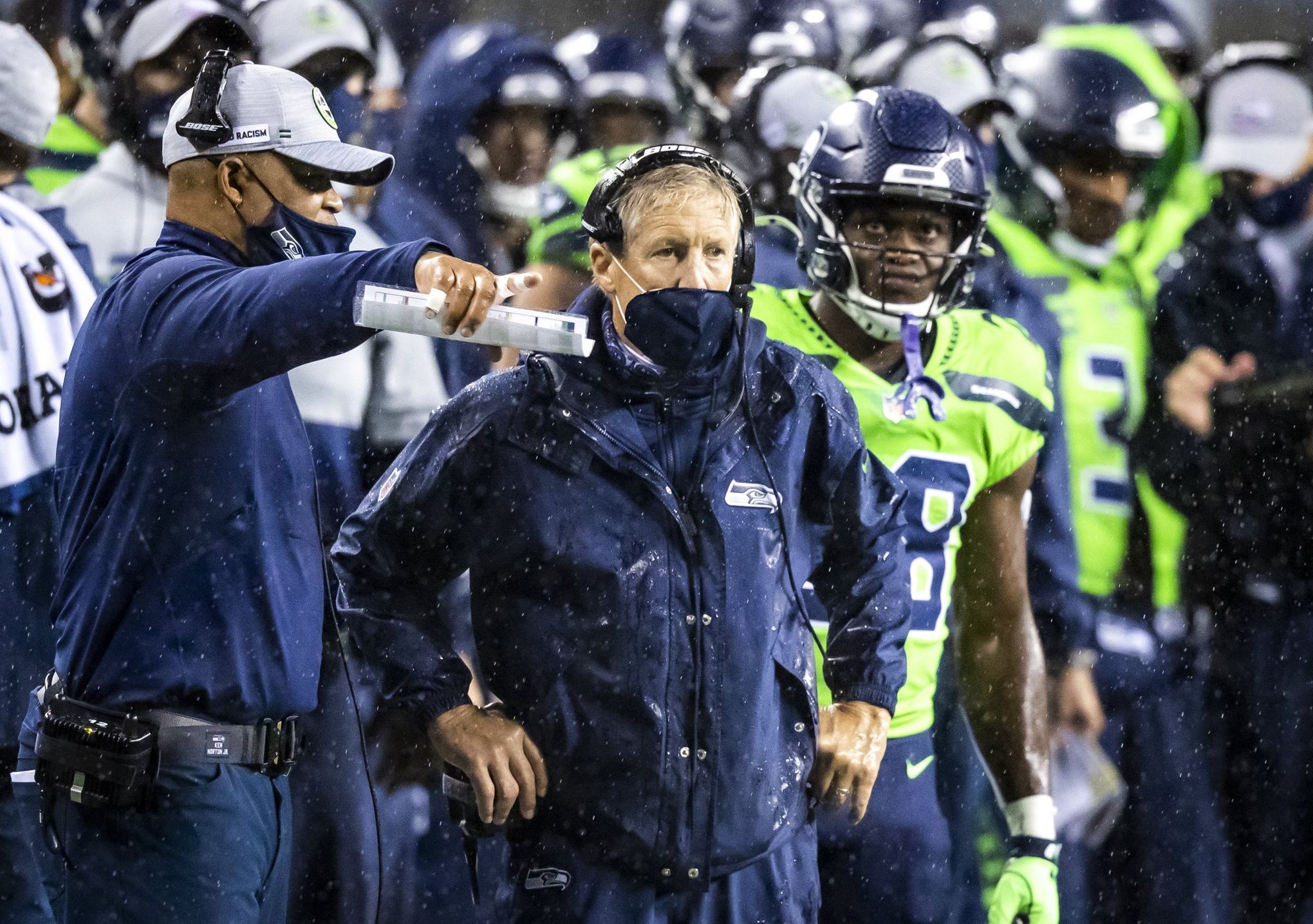 It hardly ever rains on Seahawks' 12th Man -- except when the 49ers are  here