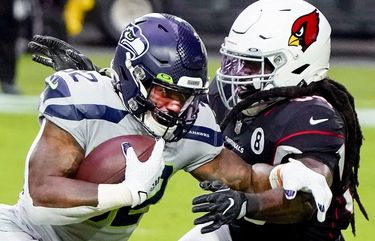 Chris Carson, Carlos Hyde injury: Seahawks RBs return to practice, listed  as questionable for Week 4 - DraftKings Network