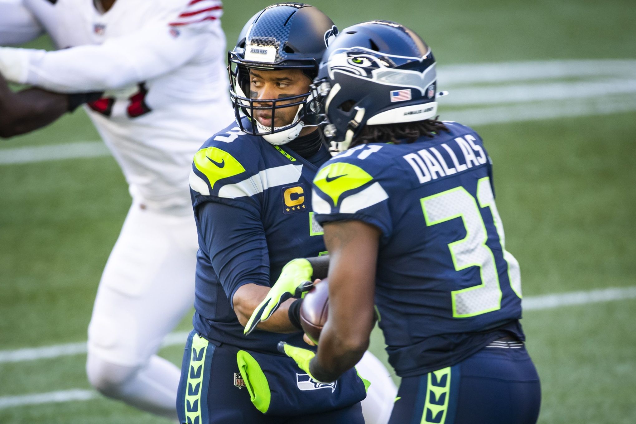 Bobby Wagner hurt in possible home finale with Seahawks - The San Diego  Union-Tribune