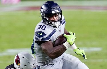 Carlos Hyde acknowledges Chris Carson as RB1 in Seattle, but is 'looking  forward to competing' 