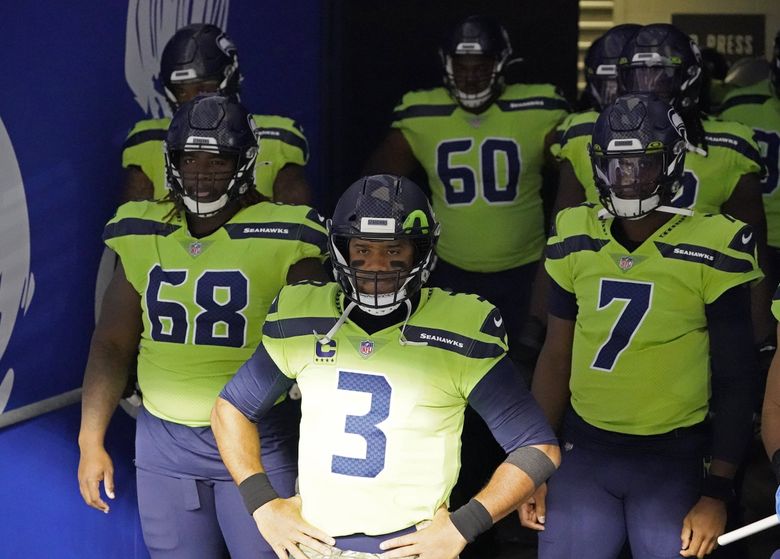 Seattle Seahawks guard Damien Lewis (68) gets set during an NFL