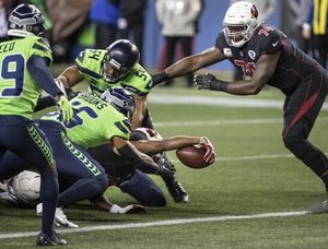 Throwback Thursday: Seahawks regain form — and running game — in prime-time  win vs. Cardinals