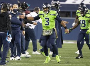 Throwback Thursday: Seahawks regain form — and running game — in