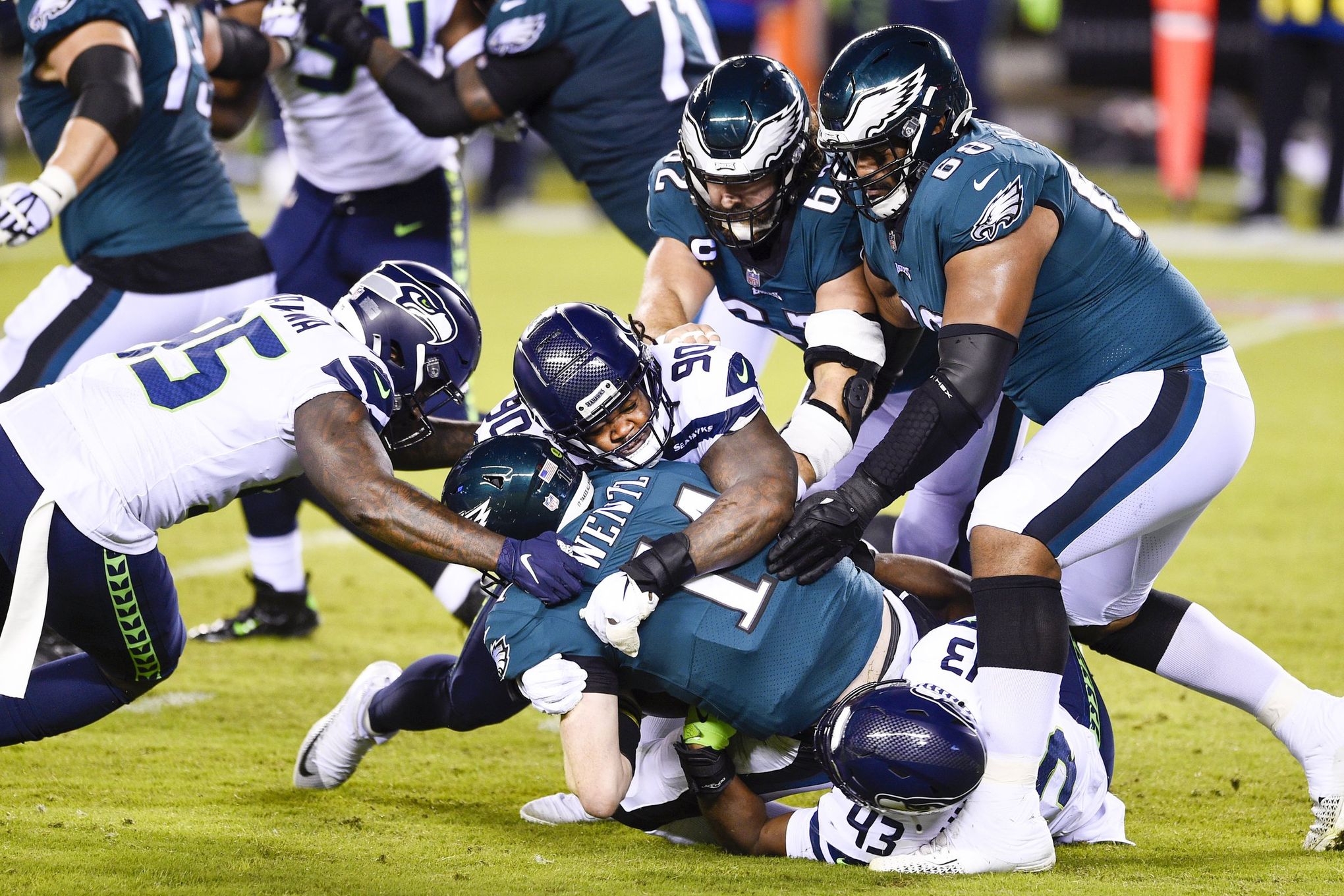 Seahawks fail to solve defensive issues - The Columbian