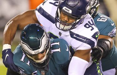 Seahawks look to take sole control of NFC West against Eagles