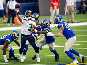 Reporter Bob Condotta grades the Seahawks' 27-23 win at the Rams