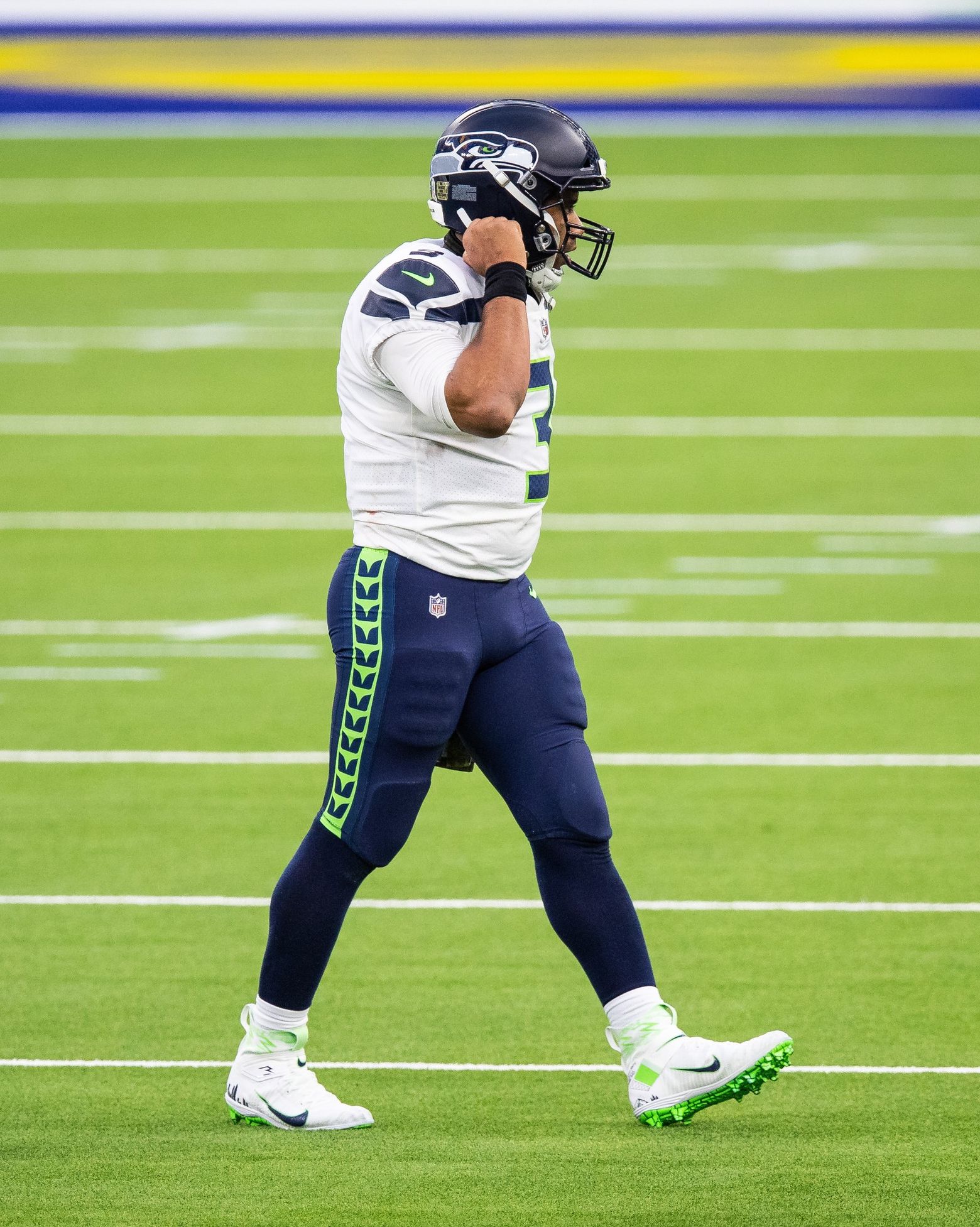 Russell Wilson's disastrous day dooms Seahawks vs. Rams - The Athletic