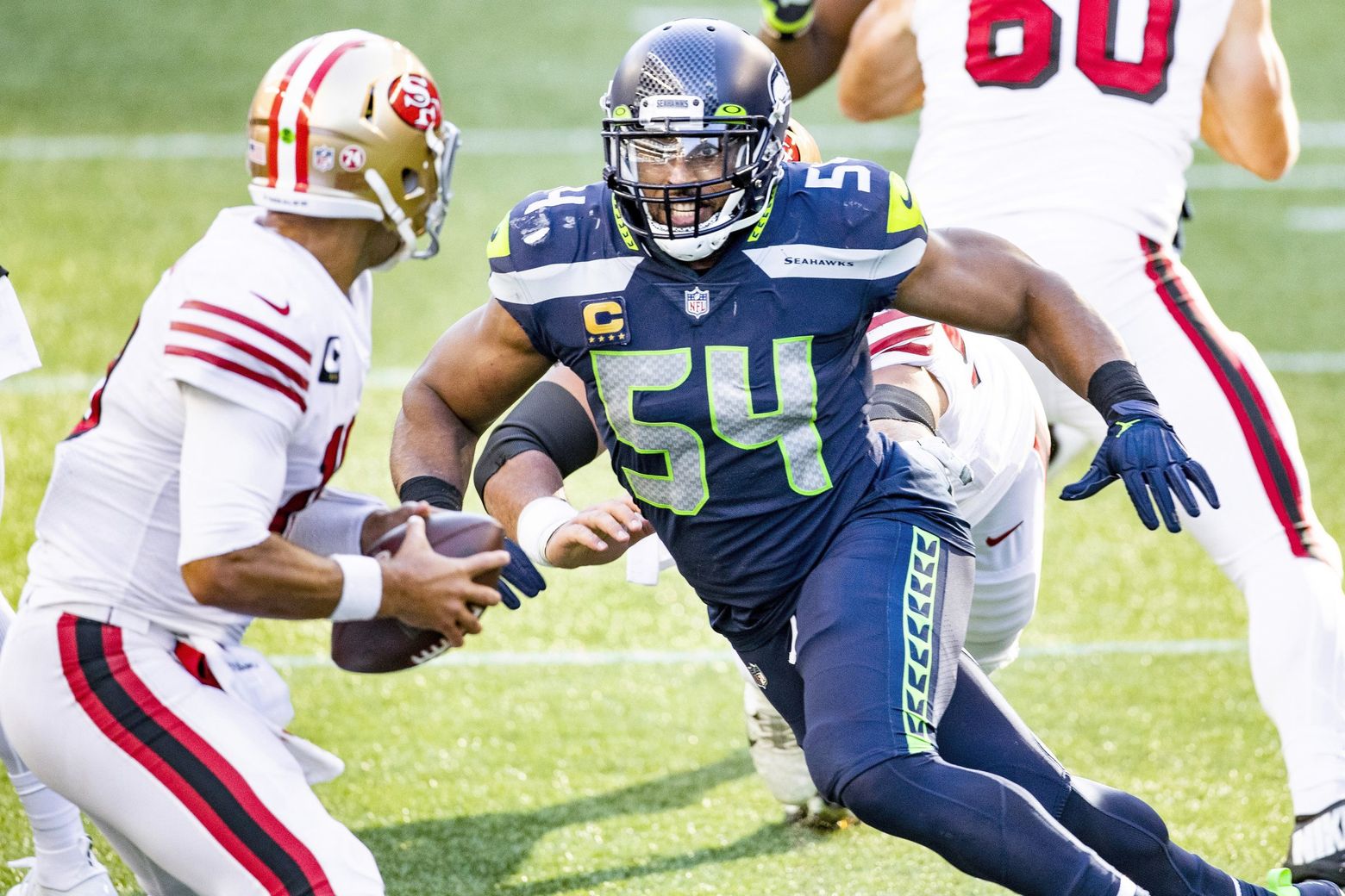 NFL: Russell Wilson's elusiveness too much for 49ers