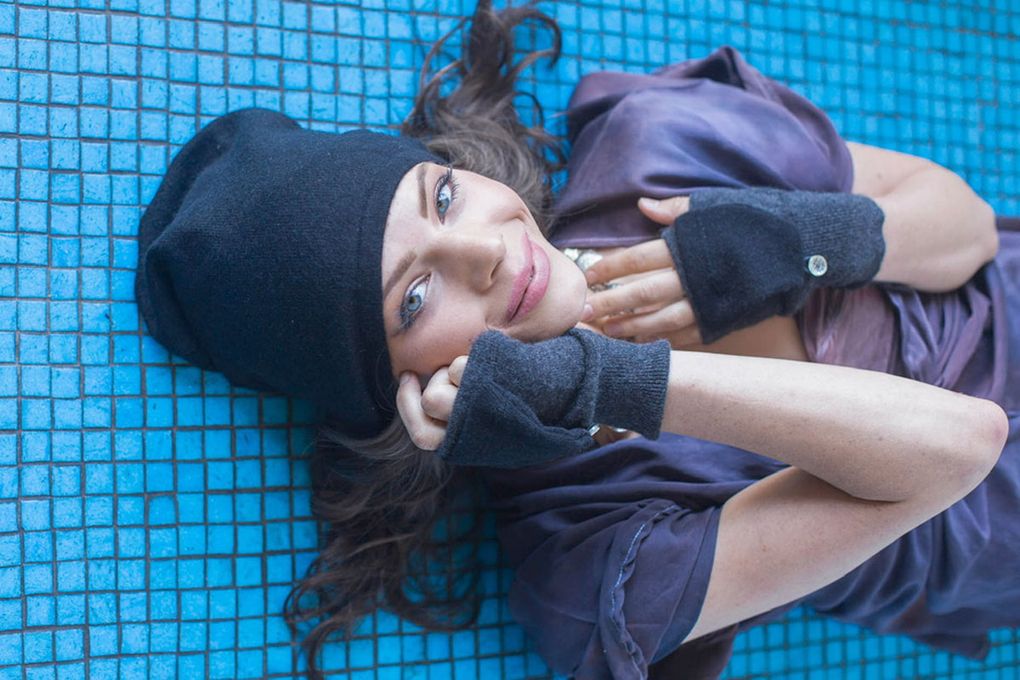 Vintage Creations Cashmere Beanie and Convertible Mittens