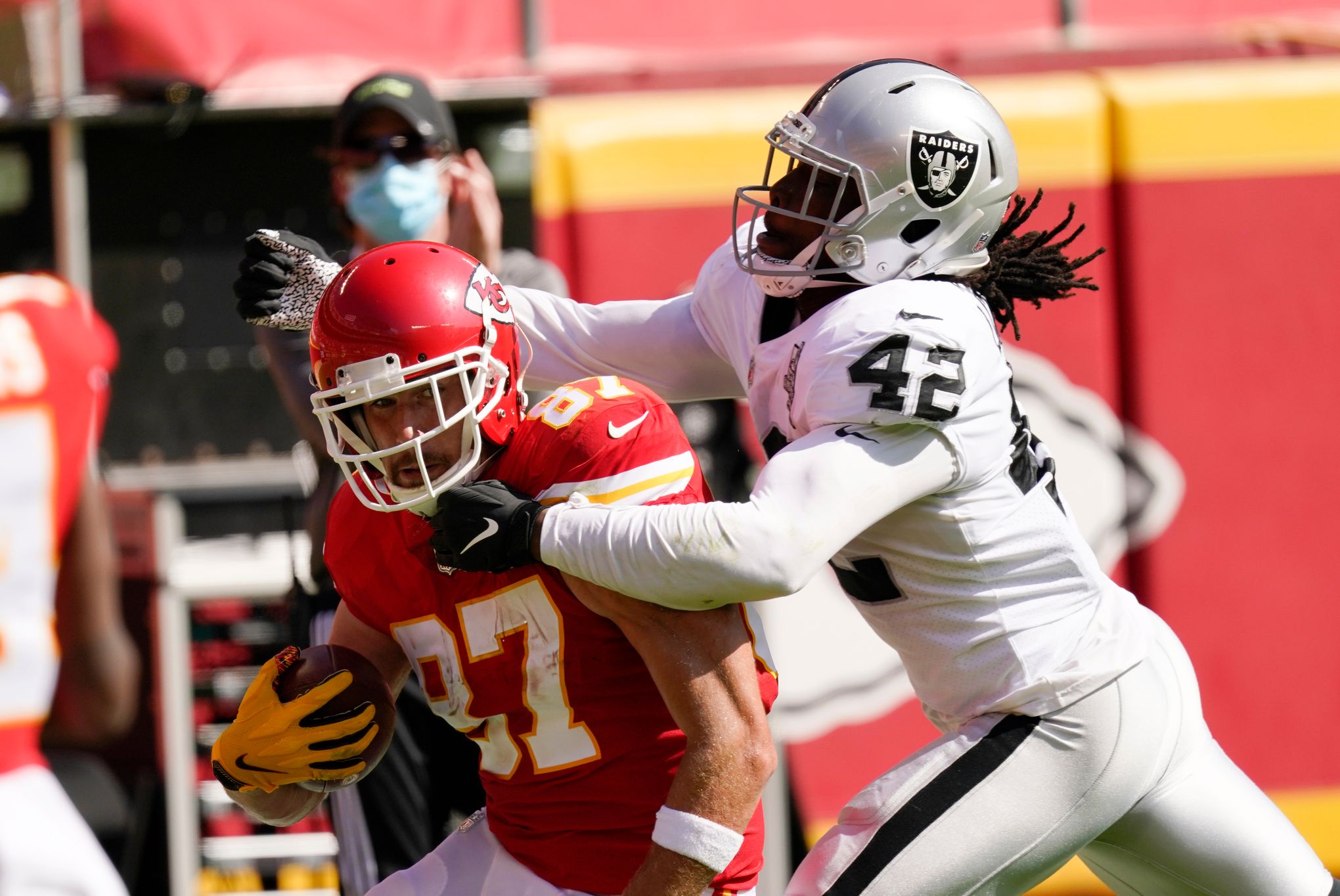 Raiders place LB Cory Littleton on reserve/COVID-19 list