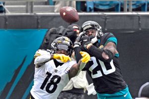 Steelers dominate skidding Jaguars 27-3, remain unbeaten