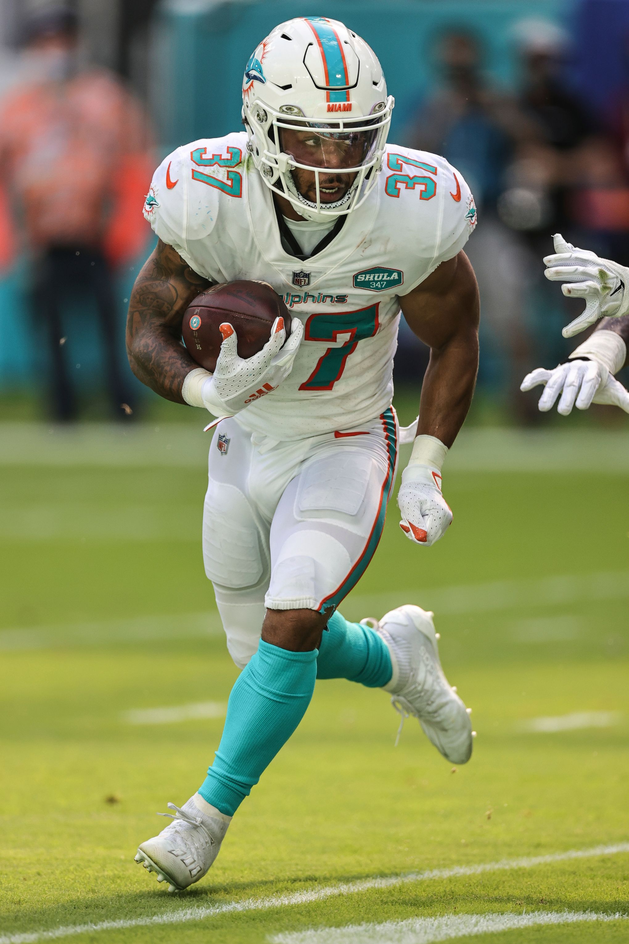 Dolphins RB Myles Gaskin activated off IR for Bengals game