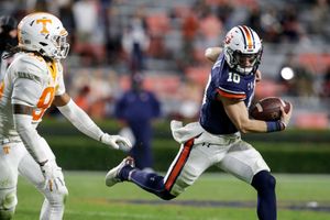 Mac Jones' Iron Bowl debut a mixture of good and bad