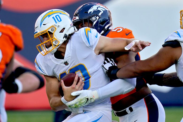 LA Chargers Uniform, Arts