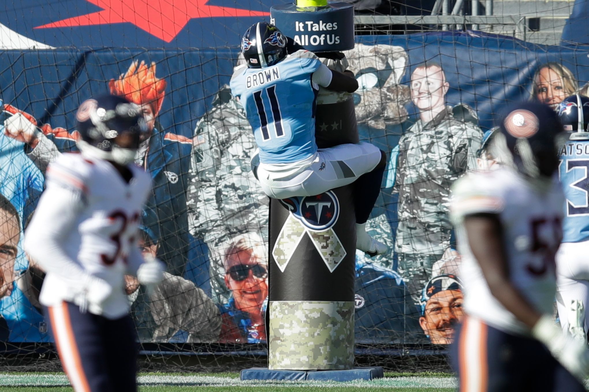 Titans sit atop AFC South again despite struggles, injuries