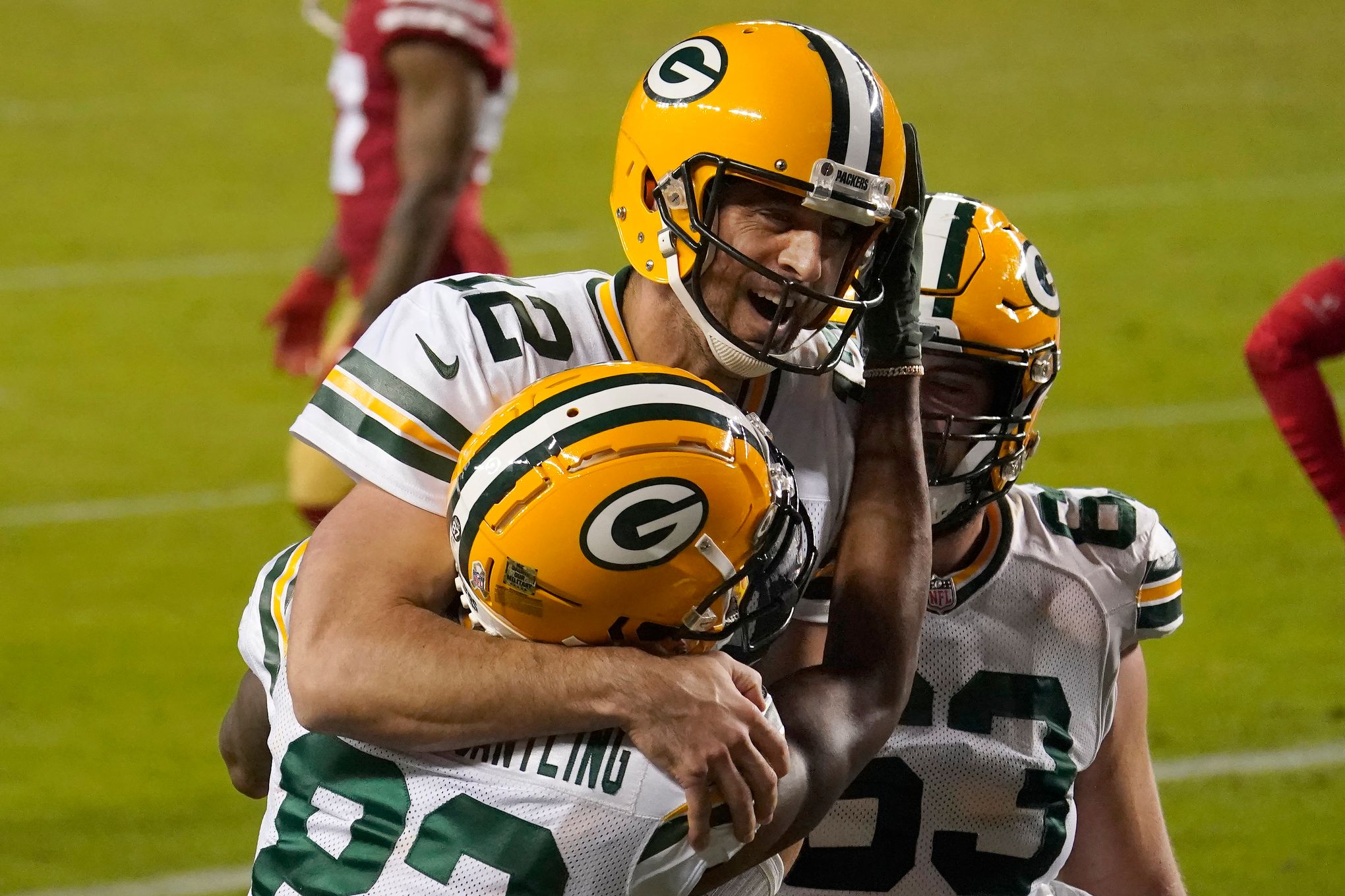 Rodgers, three other Packers make 1st-Team AP All-Pro