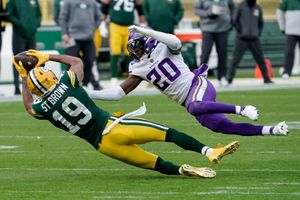 Vikings defeat Packers 28-22 behind four Cook touchdowns