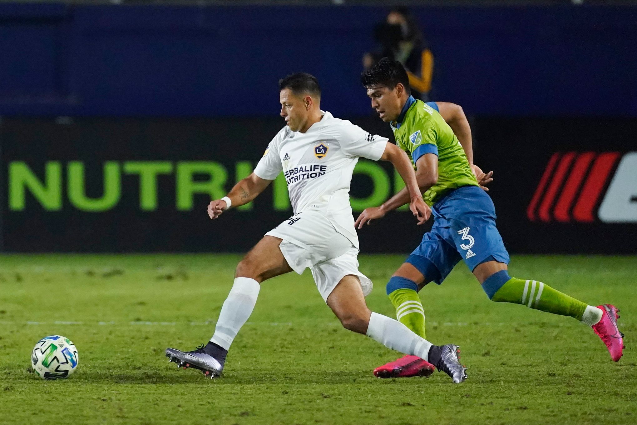 LA Galaxy sign Mexico superstar Javier Chicharito Hernandez from Sevilla