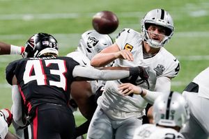 Jones returns pick for TD, Falcons rout Carr, Raiders 43-6