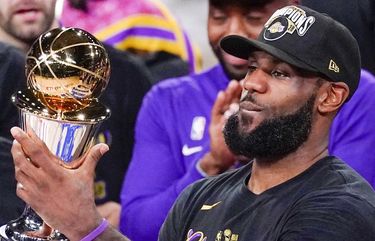 Agent: LeBron inks 2-year, $85 million extension with Lakers | The Seattle  Times