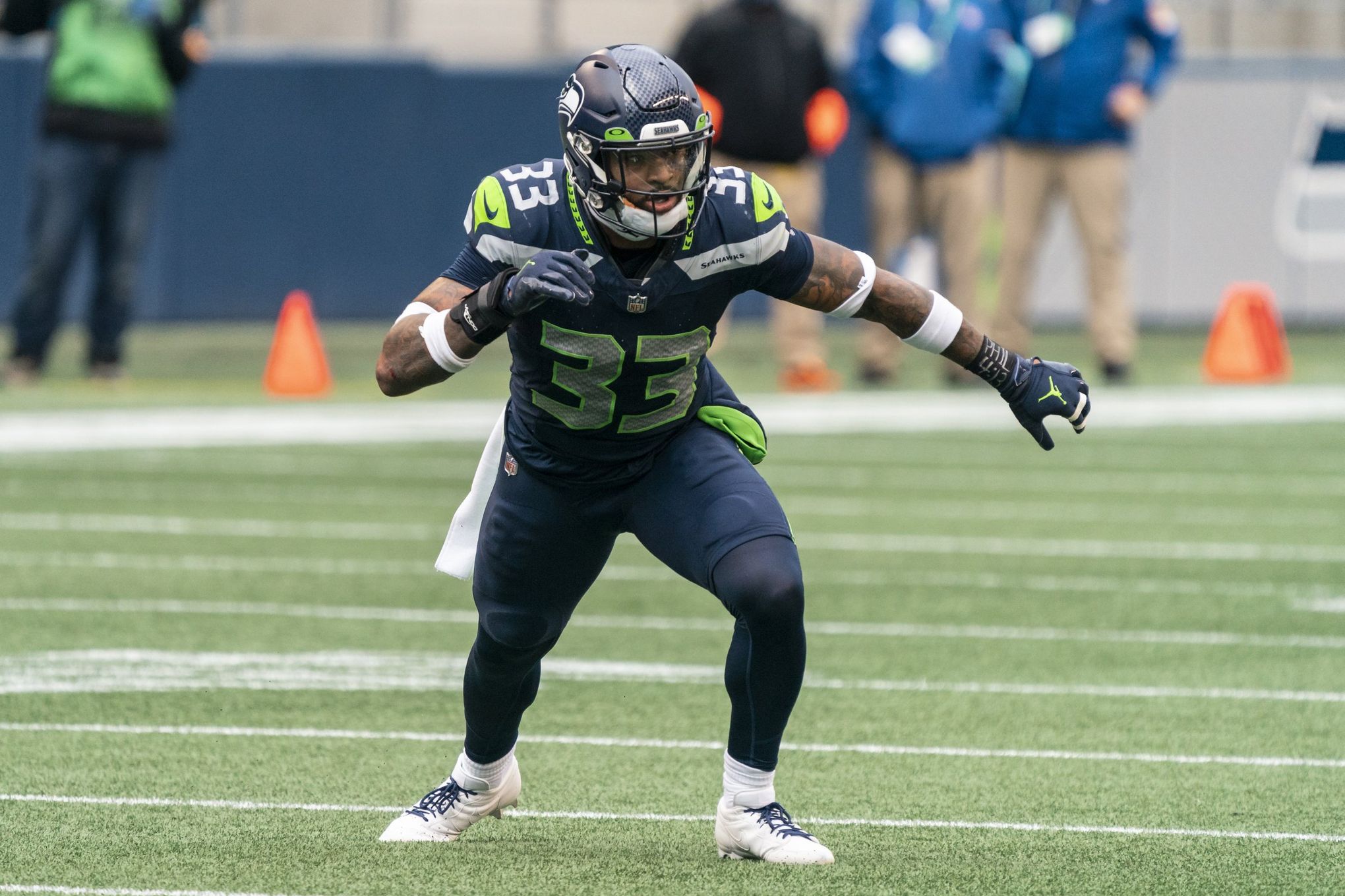 Seattle Seahawks' Jamal Adams expects to improve after 'playing with one  arm' 