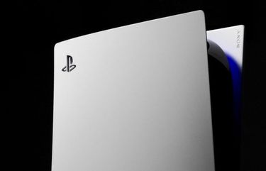 The year’s hardest-to-get gift: the Sony PlayStation 5. MUST CREDIT: Washington Post photo by Carolyn Van Houten