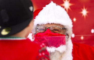 Black Santa is a holiday tradition | The Seattle Times